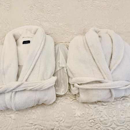 Elegant Apartment In Historical Centre & Free Locked Parking Riga Exteriér fotografie