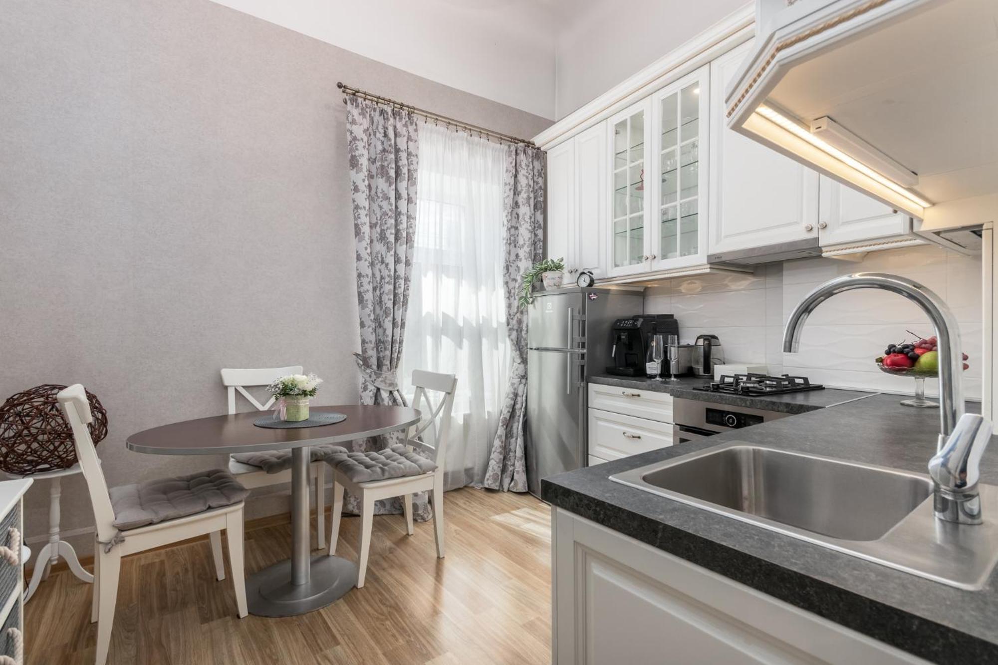 Elegant Apartment In Historical Centre & Free Locked Parking Riga Exteriér fotografie
